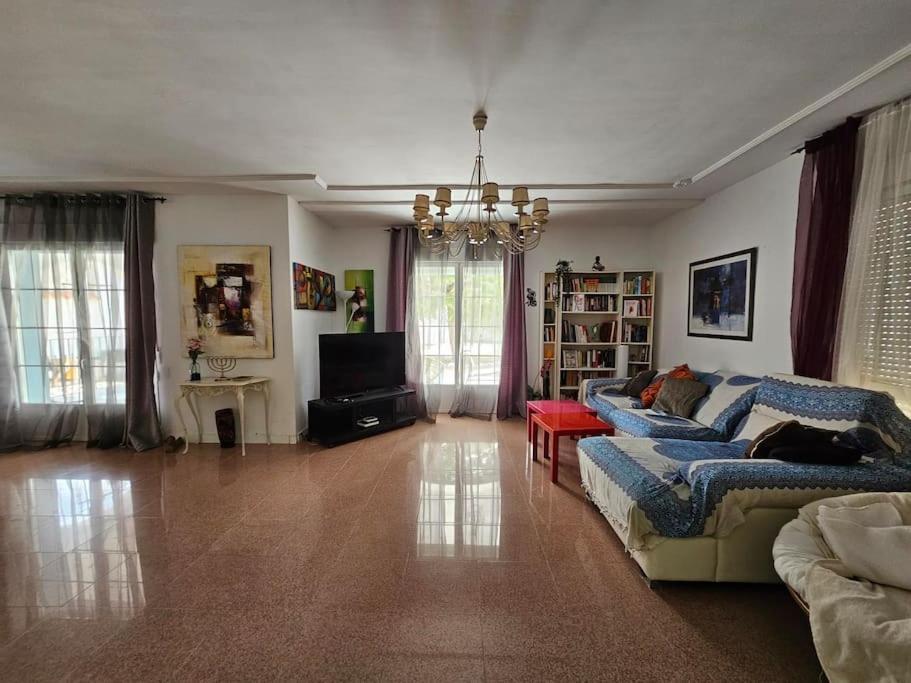 La Casa Del Arbol Villa Fuentiduena de Tajo Ngoại thất bức ảnh