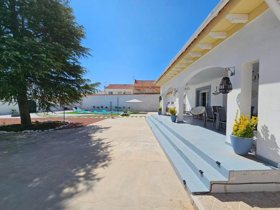 La Casa Del Arbol Villa Fuentiduena de Tajo Ngoại thất bức ảnh