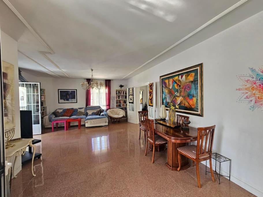 La Casa Del Arbol Villa Fuentiduena de Tajo Ngoại thất bức ảnh