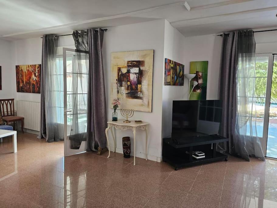 La Casa Del Arbol Villa Fuentiduena de Tajo Ngoại thất bức ảnh