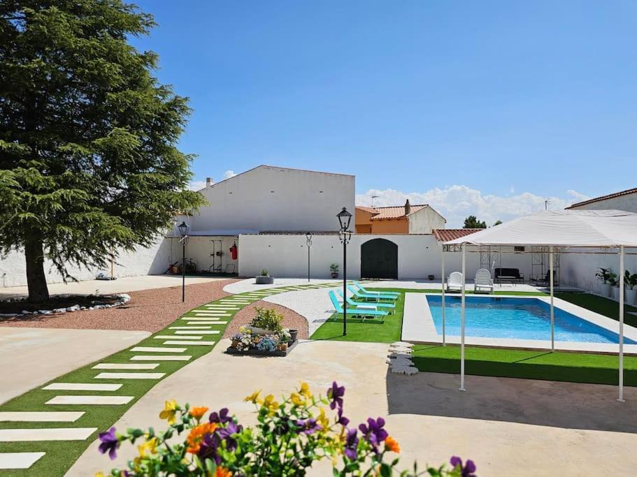 La Casa Del Arbol Villa Fuentiduena de Tajo Ngoại thất bức ảnh